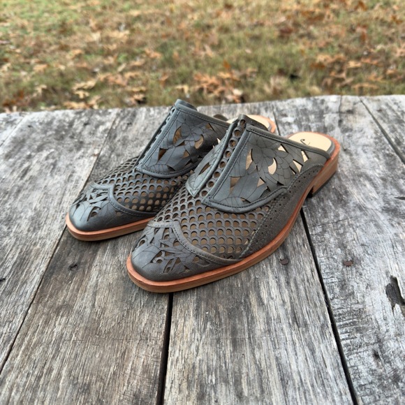 Free People Shoes - Free People Paramount Laser Cut Mule Shoes‎ Womens EU 38.5/US 8-8.5 Gray Leather